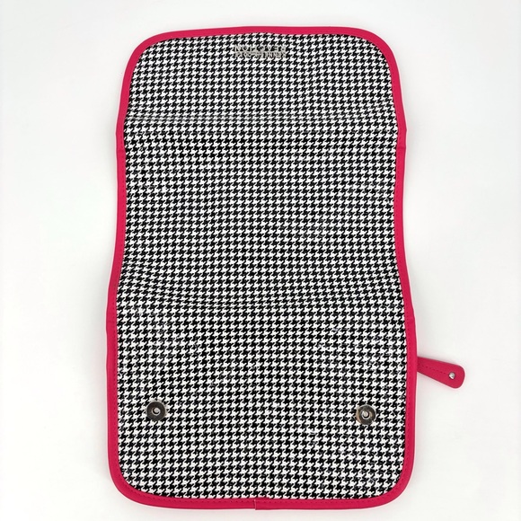 Kenneth Cole Reaction Patent Vinyl Houndstooth Clutch Small Hanging Travel Bag - Picture 4 of 12